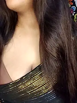 Sreya213 online show from 04/21/26, 05:28