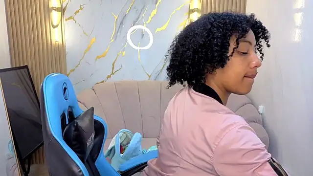 Violeth b online show from 10/08/25, 12:47