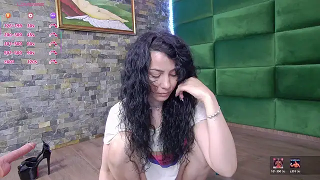 Snapshot of SelenSummer chatting on 05/01/26, 04:06 SelenSummer online show from 05/01/26, 04:06