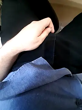 Snapshot of Gauchogg20 chatting on 10/23/25, 03:00 Gauchogg20 online show from 10/23/25, 03:00