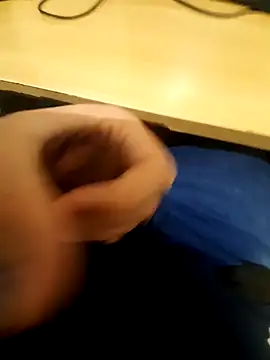 Snapshot of Gauchogg20 chatting on 12/22/25, 08:06 Gauchogg20 online show from 12/22/25, 08:06