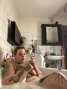 elina may online show from 01/12/26, 06:51