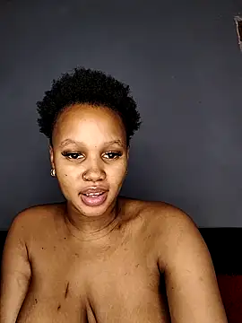 Snapshot of Sego_TeeTee chatting on 05/23/26, 07:24 Sego TeeTee online show from 05/23/26, 07:24