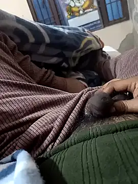 Snapshot of punjabimunda28 chatting on 01/25/25, 06:35 punjabimunda28 online show from 01/25/25, 06:35