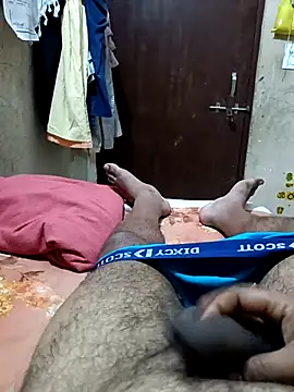 Snapshot of punjabimunda28 chatting on 03/15/25, 08:10 punjabimunda28 online show from 03/15/25, 08:10