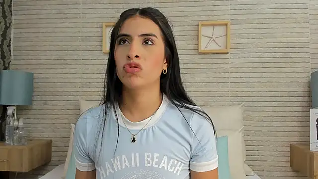 IssabellaLopez online show from 02/01/25, 11:06