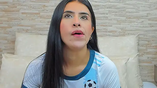 IssabellaLopez online show from 03/01/25, 12:23