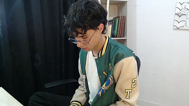 Jeam hot online show from 12/20/24, 09:06