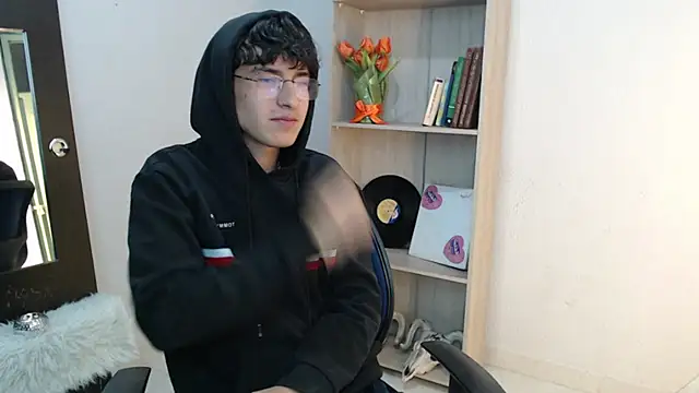 Jeam hot online show from 01/03/25, 01:38