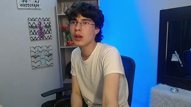 Jeam hot online show from 01/22/25, 12:48