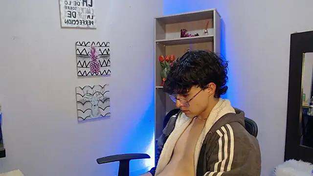 Jeam hot online show from 01/25/25, 11:43