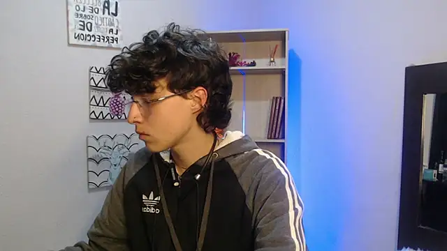 Jeam hot online show from 01/28/25, 10:01