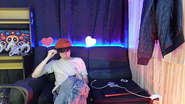 Jeam hot online show from 02/16/25, 01:03