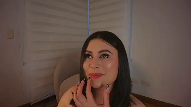 Snapshot of venusleroy_ chatting on 10/22/25, 10:20 venusleroy online show from 10/22/25, 10:20