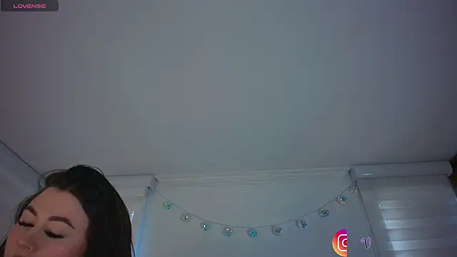 Snapshot of venusleroy_ chatting on 01/14/26, 10:25 venusleroy online show from 01/14/26, 10:25