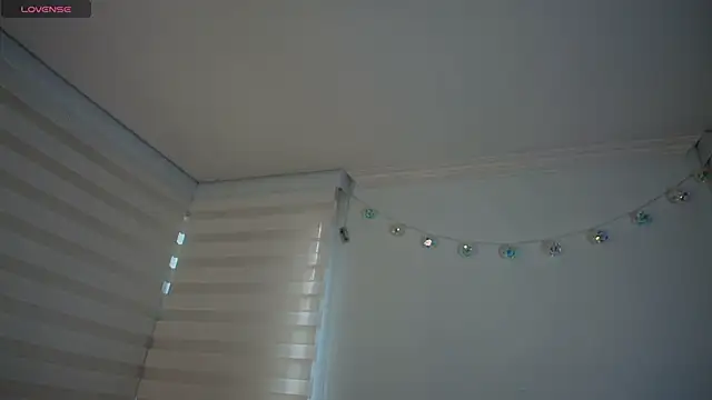 Snapshot of venusleroy_ chatting on 04/16/26, 10:45 venusleroy online show from 04/16/26, 10:45