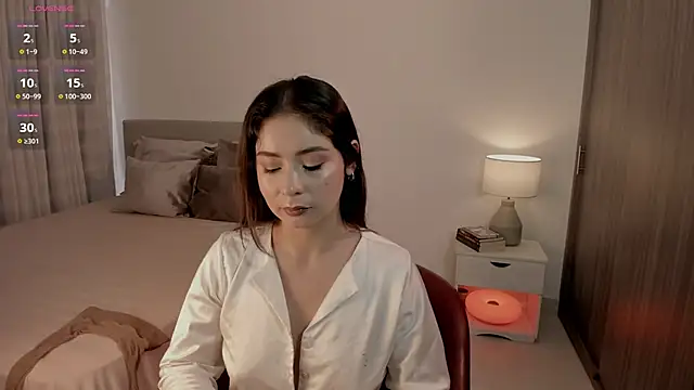 Snapshot of Alessiasantos_ chatting on 04/07/26, 11:54 Alessiasantos online show from 04/07/26, 11:54