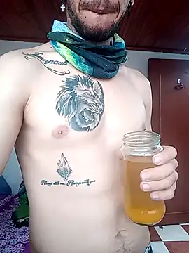 Gatohot23 online show from 03/18/25, 06:15