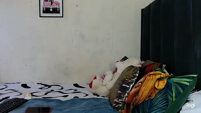 Snapshot of quenliyasa chatting on 03/18/26, 11:13 quenliyasa online show from 03/18/26, 11:13