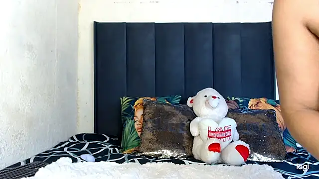 Snapshot of quenliyasa chatting on 04/02/26, 12:25 quenliyasa online show from 04/02/26, 12:25