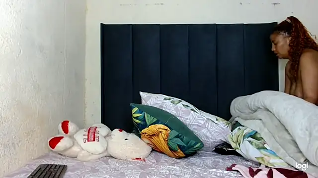 Snapshot of quenliyasa chatting on 04/11/26, 08:24 quenliyasa online show from 04/11/26, 08:24