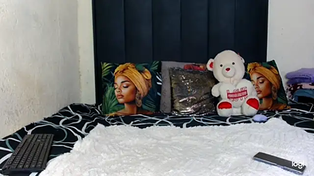 Snapshot of quenliyasa chatting on 04/22/26, 10:17 quenliyasa online show from 04/22/26, 10:17