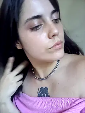 Snapshot of lucylovles chatting on 02/02/25, 04:00 lucylovles online show from 02/02/25, 04:00