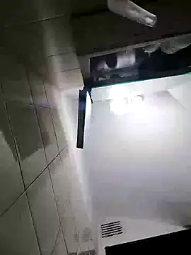 Snapshot of lucylovles chatting on 11/16/25, 04:40 lucylovles online show from 11/16/25, 04:40