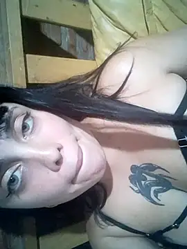 lucylovles online show from 05/25/26, 04:51