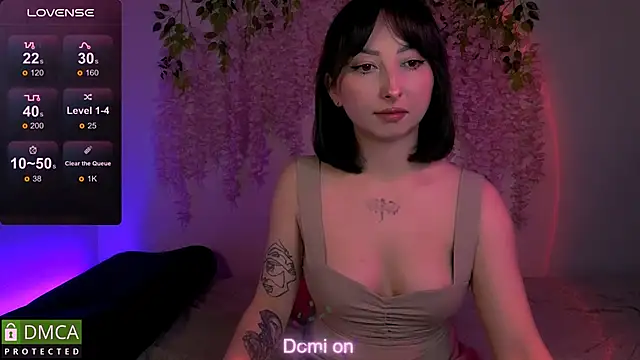 Snapshot of wow_susan chatting on 10/24/25, 05:37 wow susan online show from 10/24/25, 05:37