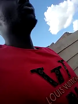 Snapshot of Izifebe chatting on 03/23/26, 12:53 Izifebe online show from 03/23/26, 12:53