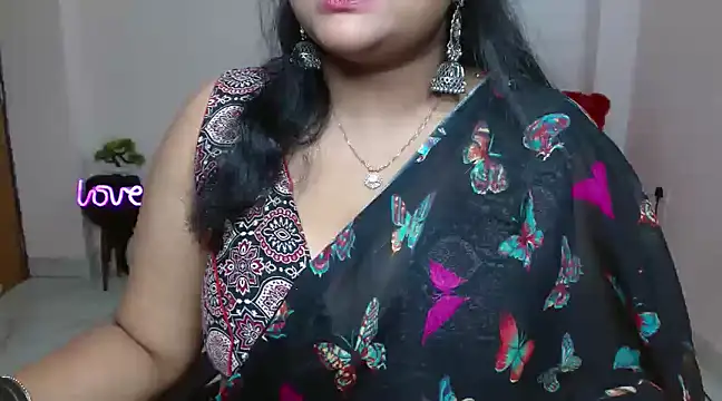 Naughty Ayesha1 online show from 02/08/25, 06:33