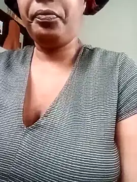 2Sweetysmile online show from 04/07/26, 10:15