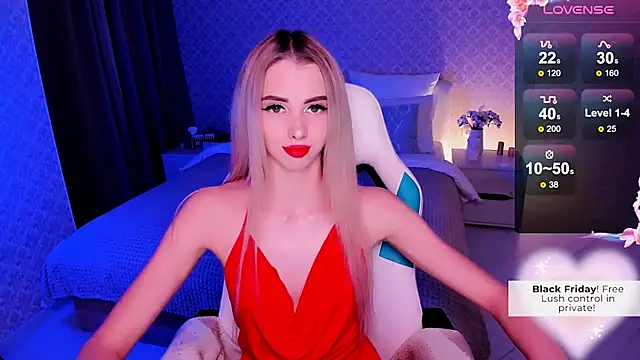 Snapshot of Emilia_Klar chatting on 12/05/24, 02:44 Emilia Klar online show from 12/05/24, 02:44