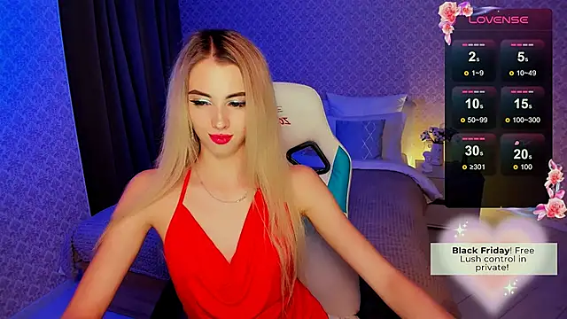 Snapshot of Emilia_Klar chatting on 12/12/24, 05:48 Emilia Klar online show from 12/12/24, 05:48