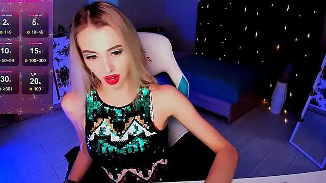 Snapshot of Emilia_Klar chatting on 01/03/25, 03:55 Emilia Klar online show from 01/03/25, 03:55