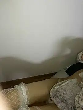 Snapshot of pantumieteruyo chatting on 12/28/24, 02:10 pantumieteruyo online show from 12/28/24, 02:10