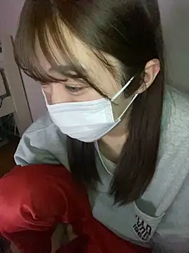 Snapshot of pantumieteruyo chatting on 01/20/25, 01:21 pantumieteruyo online show from 01/20/25, 01:21