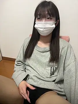 Snapshot of pantumieteruyo chatting on 03/04/25, 01:49 pantumieteruyo online show from 03/04/25, 01:49