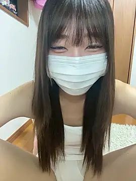 Snapshot of pantumieteruyo chatting on 10/27/25, 01:59 pantumieteruyo online show from 10/27/25, 01:59