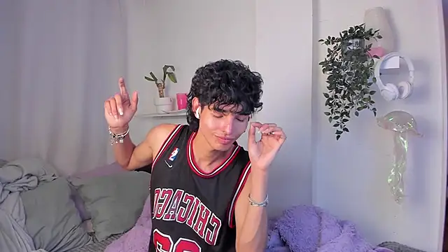 santy-kitty online show from 02/14/26, 01:46