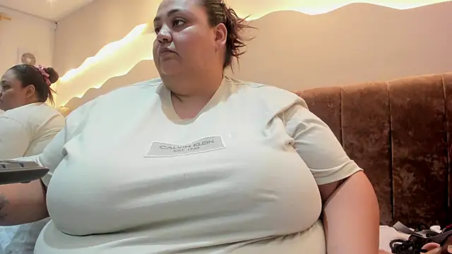 Snapshot of Alisson_am chatting on 06/16/26, 08:11 Alisson am online show from 06/16/26, 08:11