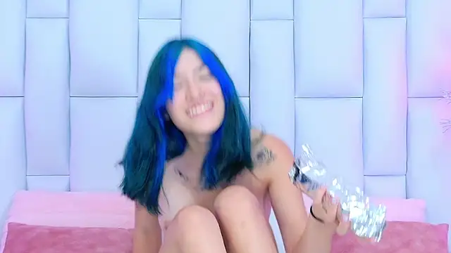 AlliciaKim online show from 03/09/25, 11:25