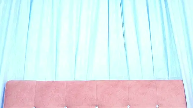 AlliciaKim online show from 11/01/25, 07:16