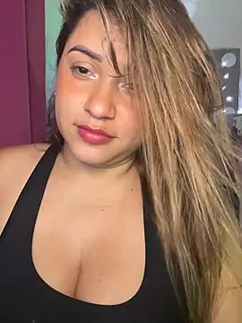 perlita05 online show from 02/03/26, 06:22