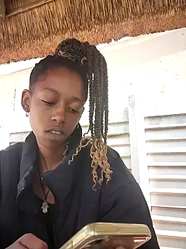 Snapshot of 02Boitybaby chatting on 02/11/25, 12:27 02Boitybaby online show from 02/11/25, 12:27