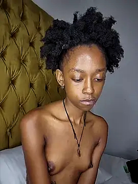 Snapshot of 02Boitybaby chatting on 02/21/25, 04:26 02Boitybaby online show from 02/21/25, 04:26