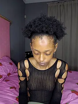 Snapshot of 02Boitybaby chatting on 03/24/26, 09:53 02Boitybaby online show from 03/24/26, 09:53