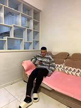 ShaoZian 1 online show from 10/10/25, 09:52