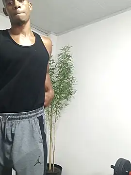 Snapshot of MAXIMO_JHONS chatting on 09/23/25, 03:42 MAXIMO JHONS online show from 09/23/25, 03:42